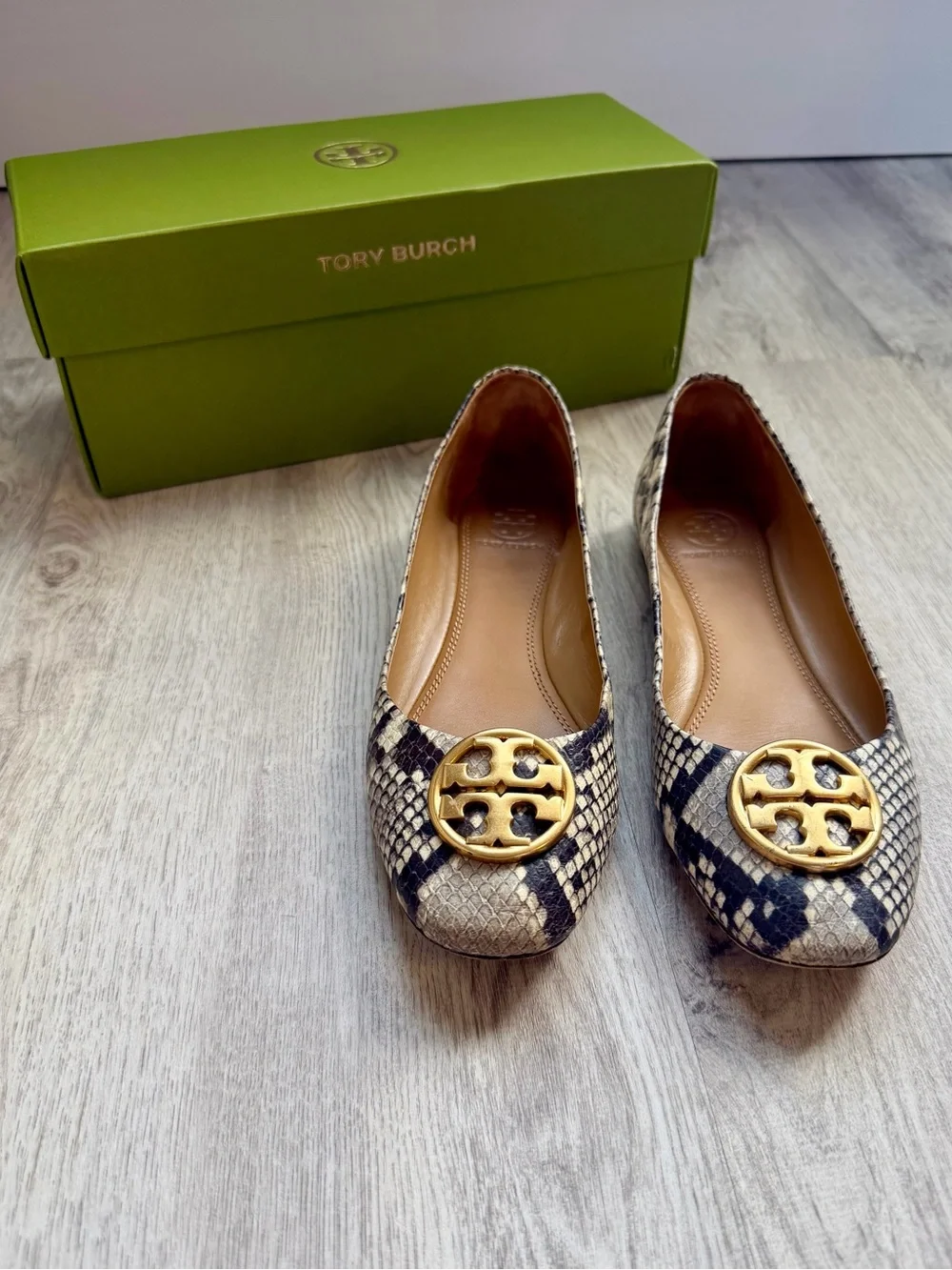 Tory Burch - Chelsea Ballet Flats in Snake-Print Embossed Leather - size 7